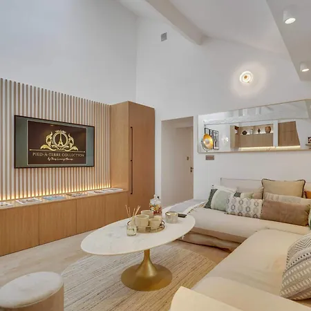 Historical In The Heart Of - 4