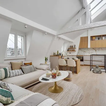 Historical In The Heart Of - 4