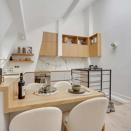 Historical In The Heart Of - 4 דירה