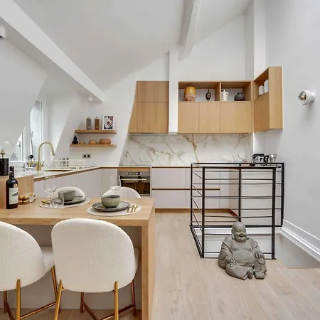 Historical In The Heart Of - 4 * פריז