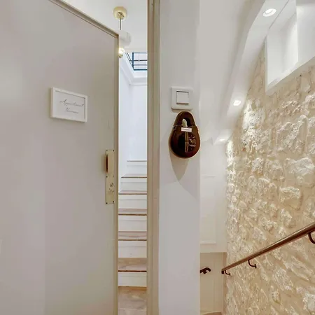 דירה Historical In The Heart Of - 4